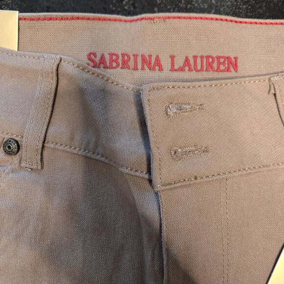 NWT SABRINA LAUREN Bermuda shorts SZ 10 NWT - Picture 7 of 10